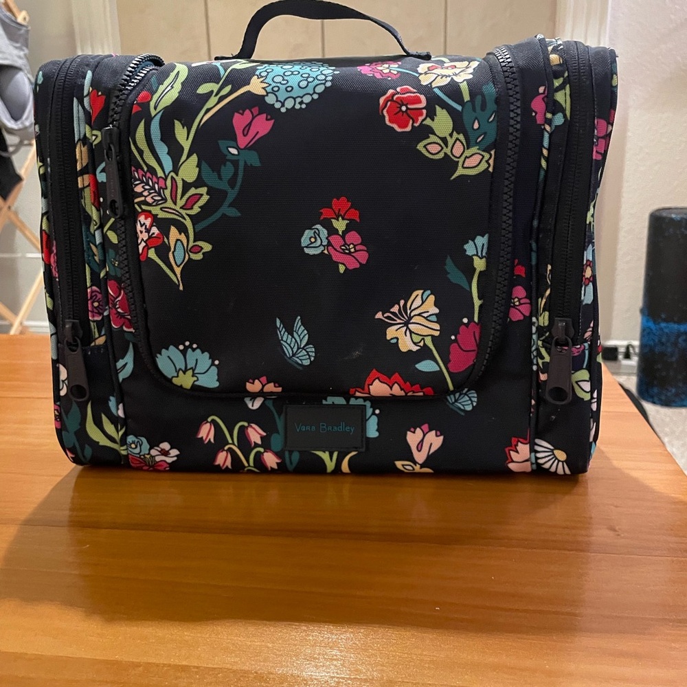 Vera Bradley Black Floral Hanging Travel Organizer